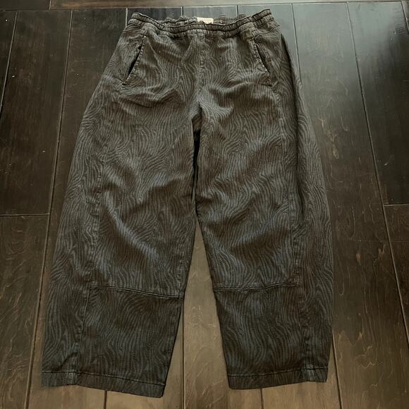 Anthropologie Pilcro Barrel Pants Gray Black Women's Size M - Picture 2 of 7
